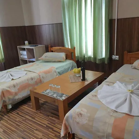 Casa de hóspedes Km!sofia - за гости